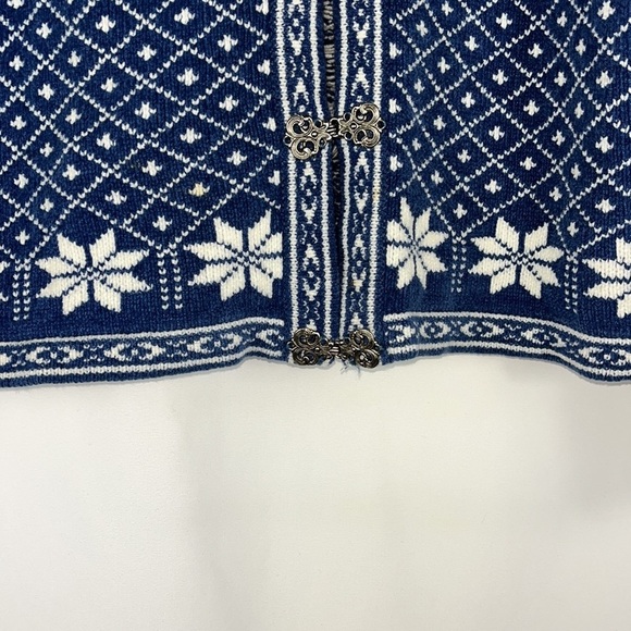 Croft & Barrow buckle front soft knitted cardigan Sz M - Picture 8 of 11